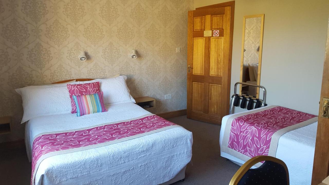 Riverwalk House B&B Oughterard Eksteriør bilde